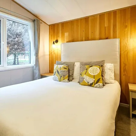 Mallard Lodge With Hot Tub *