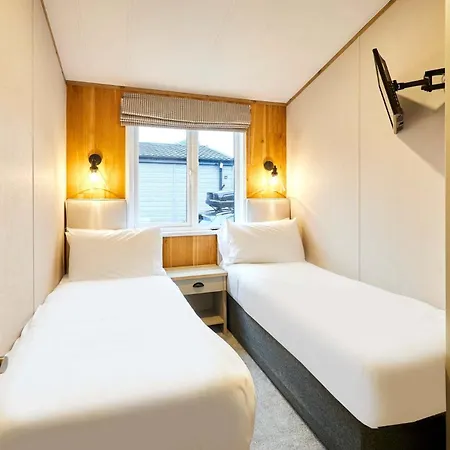 Tatil Evi Mallard Lodge With Hot Tub *