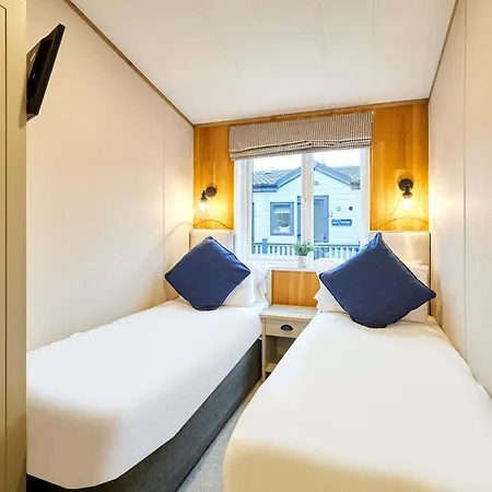 Mallard Lodge With Hot Tub York