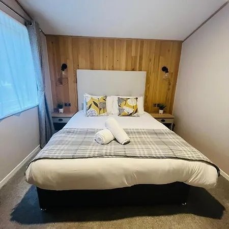 펜션 Copse View With Hot Tub